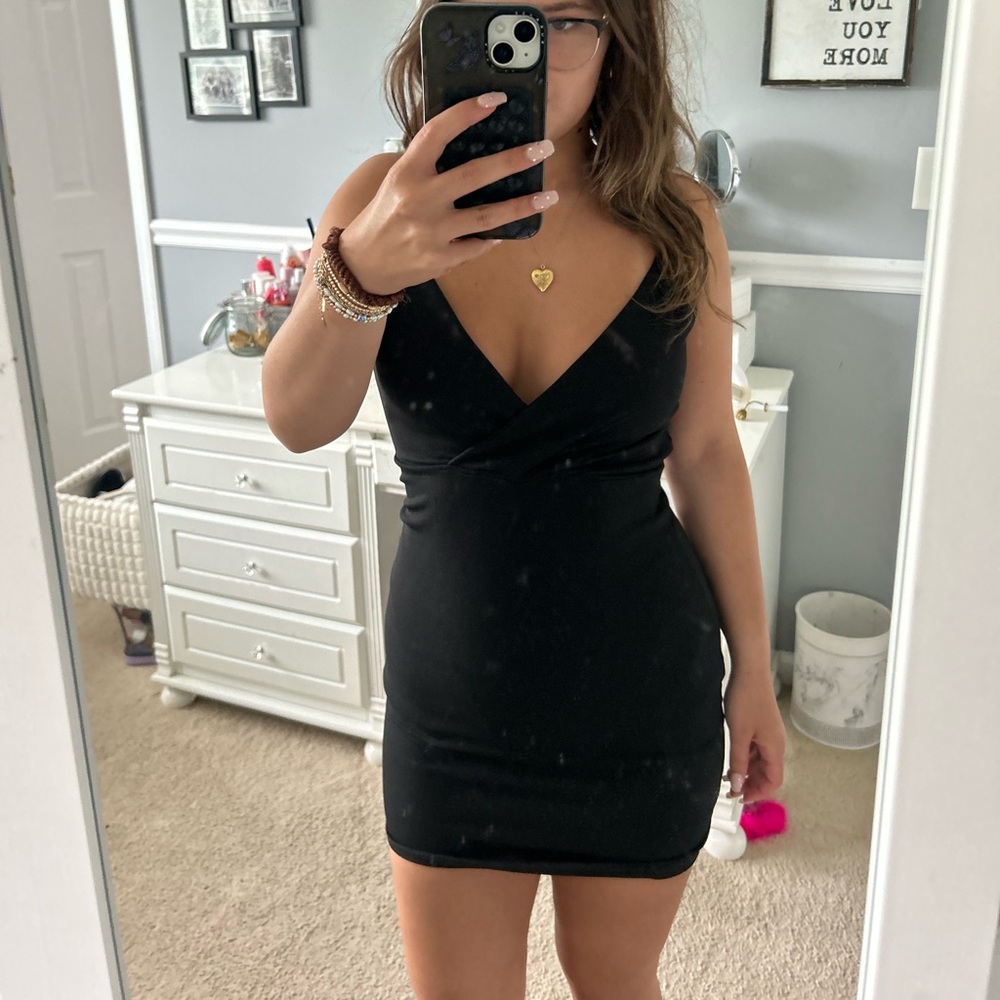 black windsor mini dress open back